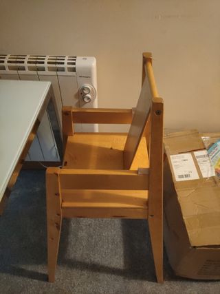 REGALO Trona de madera para bebé