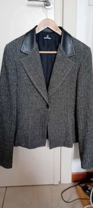 Tailleur Sottotono spiegato nero e bianco