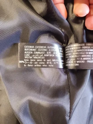 Abrigo Zara botones dorados talla L