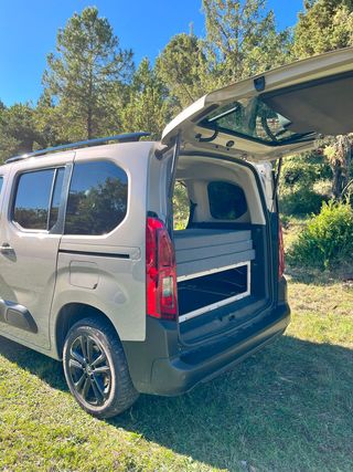Módulo cama Camperland Furgoneta Berlingo, Rifter