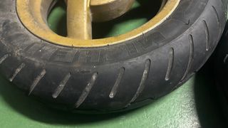 Ruedas Aprilia Sonic  Llanta con neumatico