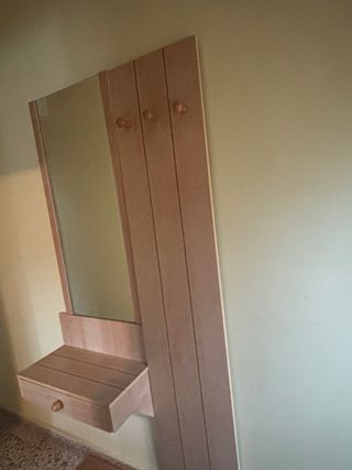 Mueble recibidor madera y espejo