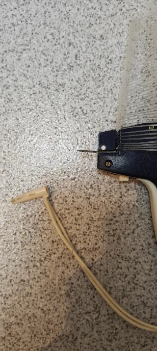 Etiquetadora de Ropa FINE TG Tacher II