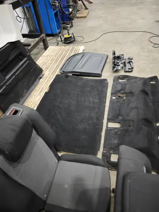 Conjunto asientos traseros Opel Combo Life. 2019