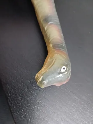 Dinosauro giocattolo