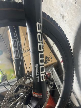 Bicicleta Giant Montaña Doble Suspensión
