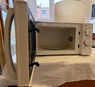 Microondas blanco