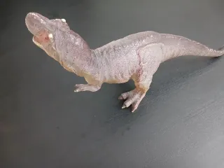 Dinosauro giocattolo