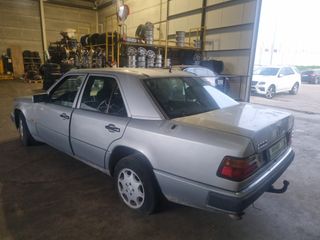 DESPIECE COMPLETO DE MERCEDES 300D W124 3.0D 110CV