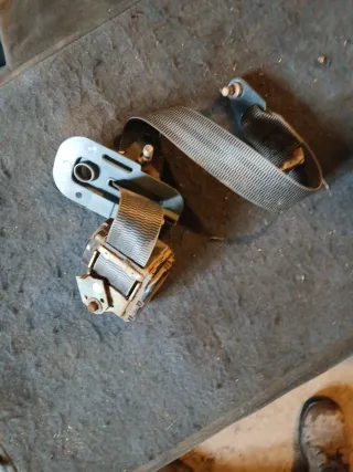 Cinturón Seguridad Land Rover Discovery