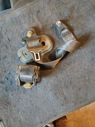 Cinturón Seguridad Land Rover Discovery