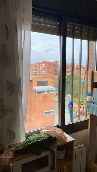 5 Ventanas Dobles con Reja y Persiana y 2 simples