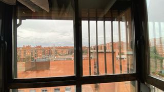 5 Ventanas Dobles con Reja y Persiana y 2 simples