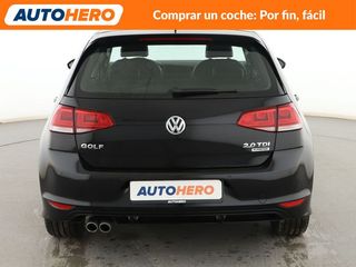 Volkswagen Golf 2.0 TDI Sport by R-Line BlueMotion