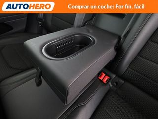 Volkswagen Golf 2.0 TDI Sport by R-Line BlueMotion