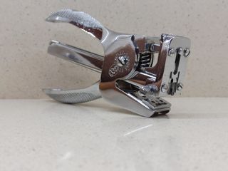 Grapadora El Casco 85