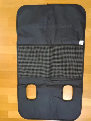 Protector silla coche infantil negro