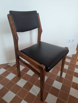 Sillas madera vintage elegantes (Bélgica)