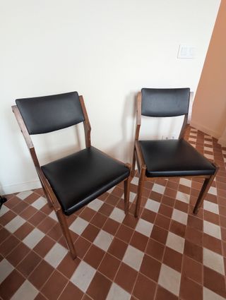 Sillas madera vintage elegantes (Bélgica)