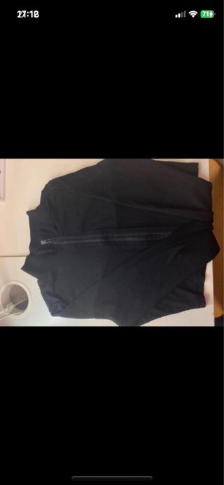Chaqueta deportiva cremallera negra