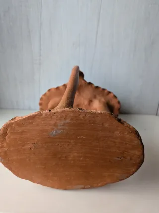 Candelabro de barro artesanal