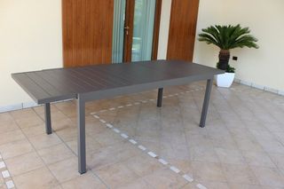 Tavolo Esterno Taupe Piano Allungabile 160/240Cm