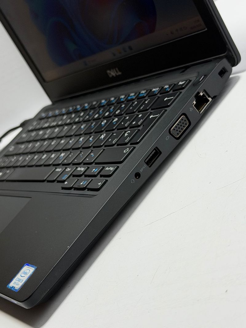 Dell Latitude 5290 i5 / 8Gb / 256Gb afbeelding 3