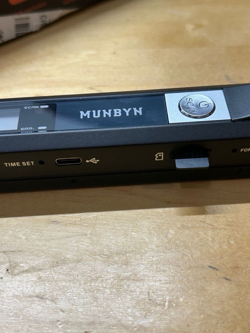 Escáner Portátil MUNBYN Mini 16G SD 900 DPI A4 afbeelding 9