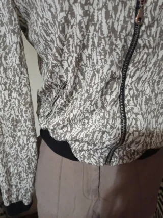 Conjunto Cazadora y Pantalón Beige