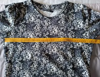 Jersey estampado floral talla L