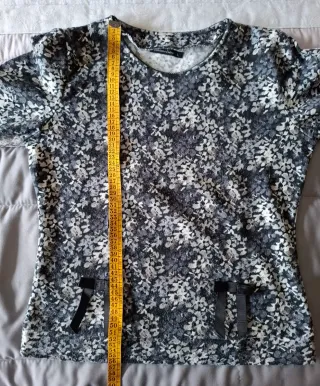Jersey estampado floral talla L