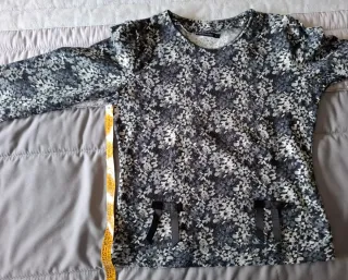 Jersey estampado floral talla L