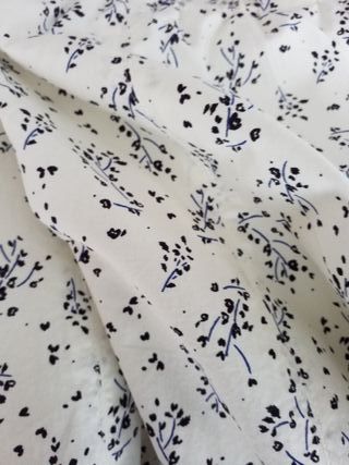 Falda midi Uniqlo floral 100% algodón