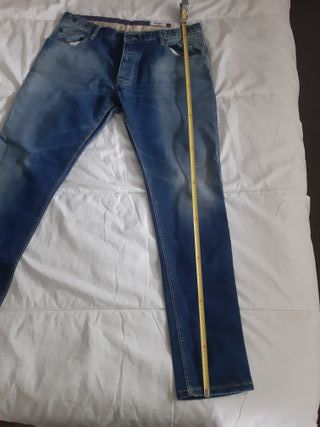 Pantalón vaquero Pull&Bear Talla 44