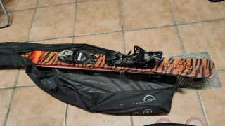 Esquís cortos con funda