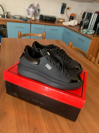 Scarpe F09 uomo nere