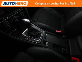 Volkswagen Golf 2.0 TDI Sport by R-Line BlueMotion