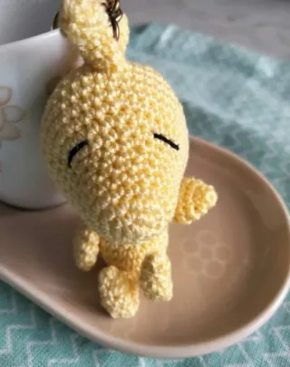 Llavero Woodstock ganchillo Peanuts Snoopy