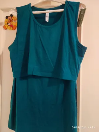 10 Camisetas verdes talla L, 1 Roja talla M y XXL