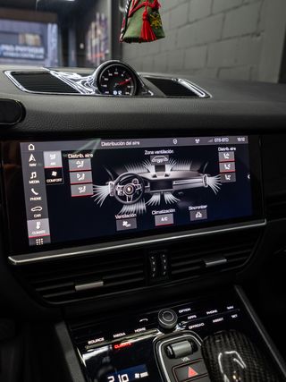 PORSCHE Cayenne Coupé