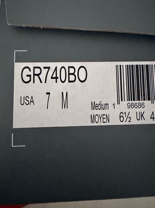 Zapatillas New Balance Negras modelo GR740BO