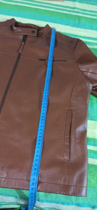 Chaqueta de cuero marrón