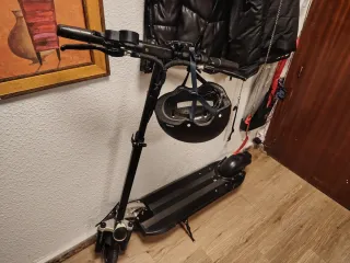 Patinete eléctrico poco uso 2019 con su factura