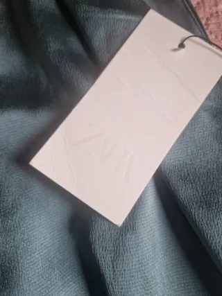 Vestido largo,Zara, escote pronunciado Talla M