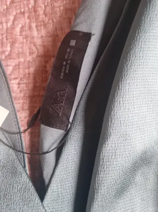 Vestido largo,Zara, escote pronunciado Talla M