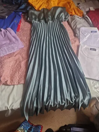 Vestido largo,Zara, escote pronunciado Talla M