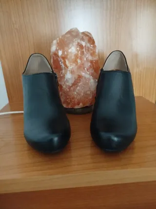 Botines de tacón negros para mujer