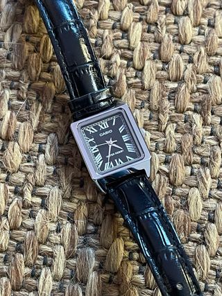 Reloj Casio LTP-V007 Tank Negro Plata