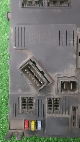 Módulo Fusibles Peugeot 407