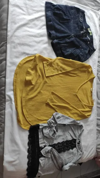 3 Prendas: Pantalón Corto y Blusas